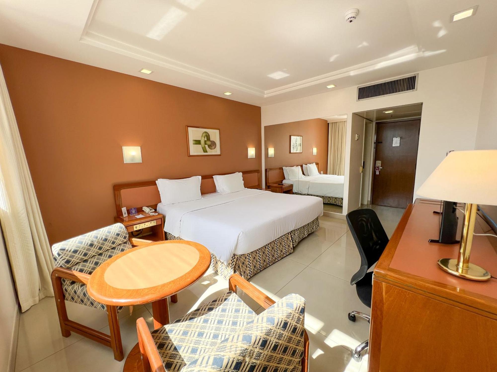 Castro'S Park Hotel Goiânia Εξωτερικό φωτογραφία
